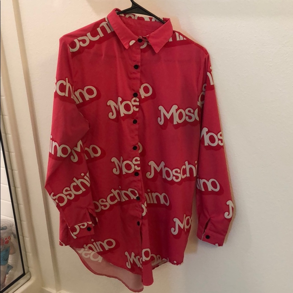 Moschino over size shirt